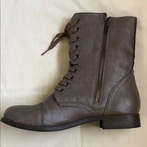 Combat Style Lace Up Boots